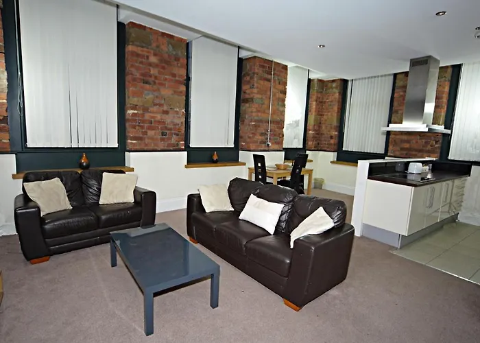 Premier * Bradford (West Yorkshire)